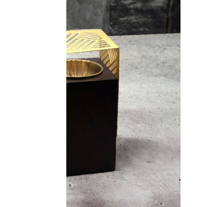 Brûleur d'encens rectangulaire moderne en bois, finition foncée, avec bol doré intégré et canopy à motifs géométriques attaché - Product Image 6