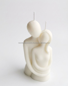 Luxury Lovers Silhouette Candle – Hand-Poured Minimalist Scented Soy Wax Anniversary Gift - Product Image 3