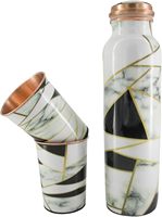 Bouteille d'eau en cuivre artisanale écologique, isolation thermique pour une hydratation pure, moderne, favorise le bien-être, élégante, pour un usage quotidien