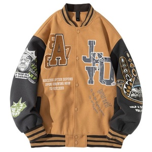 Veste universitaire noire pour homme avec manches grises, patch brodé lettre Y, style streetwear, col rabattu, pour l'automne - Product Image 4