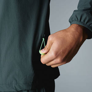 ชุดวอร์มแบบคอนทราสต์ |   ชุดวอร์มผู้ชายสีเขียวฟอเรสต์/นีออน พร้อมกระเป๋าซิปแบบซ่อน และขอบยางยืดที่ข้อมือ - Product Image 6