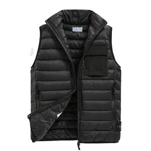 Chaqueta acolchada profesional ajustada para hombre para uso en exteriores de invierno Tela de lona personalizable - Product Image 1