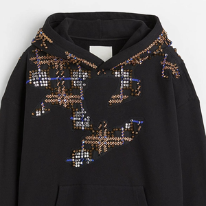 Hoodie Basique en Coton Mélangé avec Strass Intégrés – Qualité Supérieure à Prix Abordable – Style Streetwear - Product Image 2