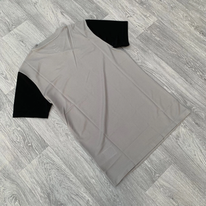 Ensemble de survêtement d'été 2025 OEM pour homme : T-shirt personnalisé à manches courtes avec rayures latérales et short assorti – Qualité supérieure pour le sport - Product Image 3