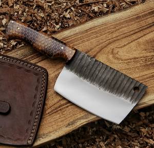 Cuchillo de carnicero nórdico hecho a mano de acero al carbono con mango de resina de panal de abeja, espiga completa, ambidiestro - Product Image 5