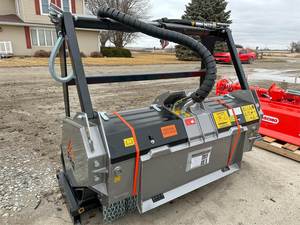 Broyeur forestier hydraulique haute performance FAE UML/SSL pour chargeuses compactes, idéal pour la foresterie et le contrôle de la végétation - Product Image 5