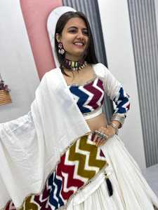 Conjunto Tradicional de Lehenga Choli de Algodón con Estampado en Zigzag y Adornos de Espejo para Mujeres, para Bodas y Fiestas en India y Pakistán - Product Image 6