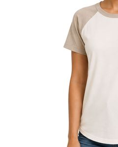 Camiseta raglan personalizada en color marfil y beige arena para mujer, cuello redondo, manga corta, mezcla de algodón suave, top de moda para verano. - Product Image 4