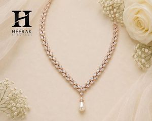 Collier tennis en or rose avec diamants de laboratoire taille marquise et pendentif perle, collier de mariage en chevron en V, bijoux - Product Image 3