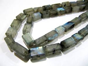 Perles de labradorite naturelle bleues chatoyantes, découpées au laser, longues perles en forme de boîte, brin de 10 pouces de long - Product Image 2