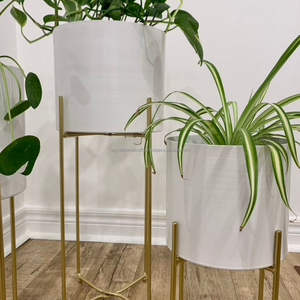 Jarrones de Hierro Grabados Modernos Grandes de Primera Calidad, Decoración del Hogar Blanca, Tamaño y Diseño Personalizables, Hechos a Mano - Product Image 6