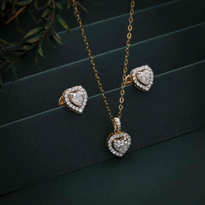 ชุดสร้อยคอพร้อมต่างหูเพชรทรงหัวใจเพาะเลี้ยงในห้องปฏิบัติการ ทองคำ 14K สีเหลือง รับรองโดย IGI ชุดเจ้าสาวสำหรับเธอ - Product Image 5