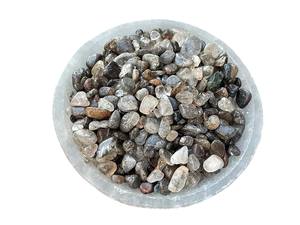Vente en gros de copeaux d'agate en quartz rutile poli, cristal concassé 3-5 mm pour la décoration intérieure et les fêtes par AMAYRA CRYSTALS EXPORTS INDIA - Product Image 4