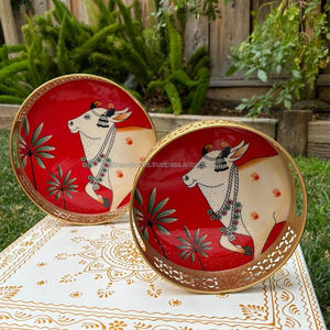 Plateau décoratif rond en fer forgé, motif Pichwai Lotus Vache, avec poignée découpée dorée, idéal pour les cadeaux de mariage - Product Image 4