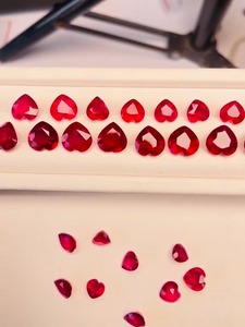 Rubis naturels taille cœur, traités thermiquement, qualité AAA, rouge, certifiés IGI, taille 5-10 mm, prix abordable pour la fabrication de bijoux - Product Image 3