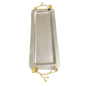 Plateau décoratif rectangulaire en métal à finition martelée, avec un design unique en feuille d'or, fabriqué à la main, pour servir les aliments - Product Image 1