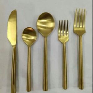 Cuillères, fourchettes et couteaux de luxe en argent plaqué, finition miroir, design artisanal, durables, pour occasions spéciales - Product Image 6
