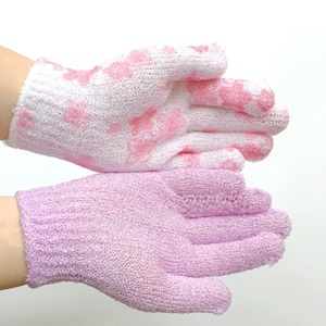 ถุงมือผ้าฝ้ายลายดอกไม้สำหรับดูแลมือ ดีไซน์ระบายอากาศได้ดี พร้อมลายดอกสีชมพูและสีม่วง - Product Image 4