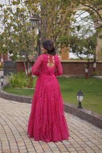 Nueva Colección de Vestidos Largos con Estampado y Bordado en Georgette Sintética, con Parches y Detalles Kodi, Venta al Por Mayor, Moda Femenina - Product Image 5
