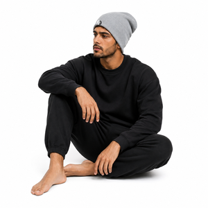 Gorro de punto para hombre con tejido cálido, textura acanalada suave al tacto y elasticidad cómoda para actividades en climas fríos OEM - Product Image 2
