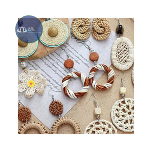 Pendientes de Ratán Natural Glory, los Más Vendidos – Pendientes Colgantes de Madera Tejidos a Mano, Ligeros, para Regalo, Venta al Por Mayor - Product Image 1
