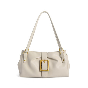 Bolso Tote de Cuero Genuino de Diseño de Lujo para Mujer, con Cierre de Cremallera, Diseño Abierto y Opciones Personalizables - Product Image 6