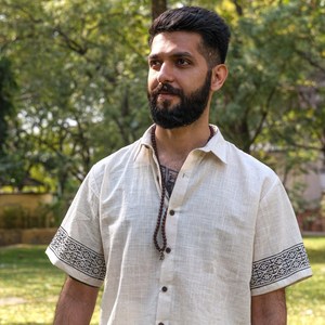 Camisa de Algodón Khadi Estampada a Mano para Hombre, Ecológica, Transpirable, para Verano, Artesanía Tradicional India - Product Image 1