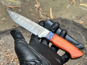 Couteau de chasse Bowie en acier Damas fait main avec manche en bois orange et bois bleu, personnalisé OEM ODM, artisanat haut de gamme, lame pleine longueur - Product Image 6