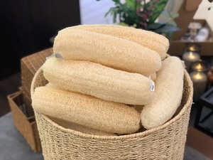ฟองน้ำใยบวบธรรมชาติทำมือ ชุดของขวัญสำหรับอาบน้ำและทำความสะอาดในครัว เป็นมิตรต่อสิ่งแวดล้อม เพื่อการใช้ชีวิตอย่างยั่งยืนแบบไร้ขยะ - Product Image 3