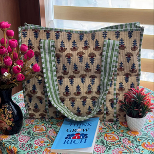 กระเป๋าโท้ทผ้าฝ้ายลายดอกกุหลาบขนาดใหญ่แบบสองด้าน พิมพ์ลายด้วยมือ เป็นมิตรกับสิ่งแวดล้อม ใช้ซ้ำได้ เหมาะสำหรับใส่ของช้อปปิ้ง มีสายสะพายสองเส้น เปิดได้ - Product Image 1