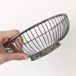 Panier à fruits en métal robuste et durable pour comptoir de cuisine, support à fruits en fil métallique pour table à manger, organisateur de maison - Product Image 6