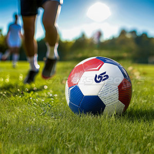 Ballon de football thermocollé de qualité supérieure, nouveau style, couleur personnalisée pour les jeunes. - Product Image 5