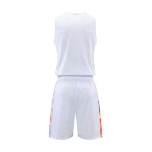 Nouvel ensemble maillot de basket personnalisé 2026 pour homme – Tenue de sport respirante en mesh à séchage rapide pour l'entraînement en équipe - Product Image 3