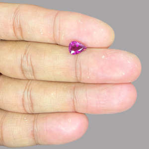 ทัวร์มาลีนรูเบลไลต์ธรรมชาติ 1.18 กะรัต พลอยเม็ดเดี่ยว - Product Image 2