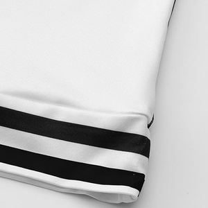 Conjunto de Uniforme de Porristas de Diseño Personalizado al por Mayor, Top Blanco sin Mangas de Spandex, Falda con Pedrería y Estampado por Transferencia Térmica 100% - Product Image 4