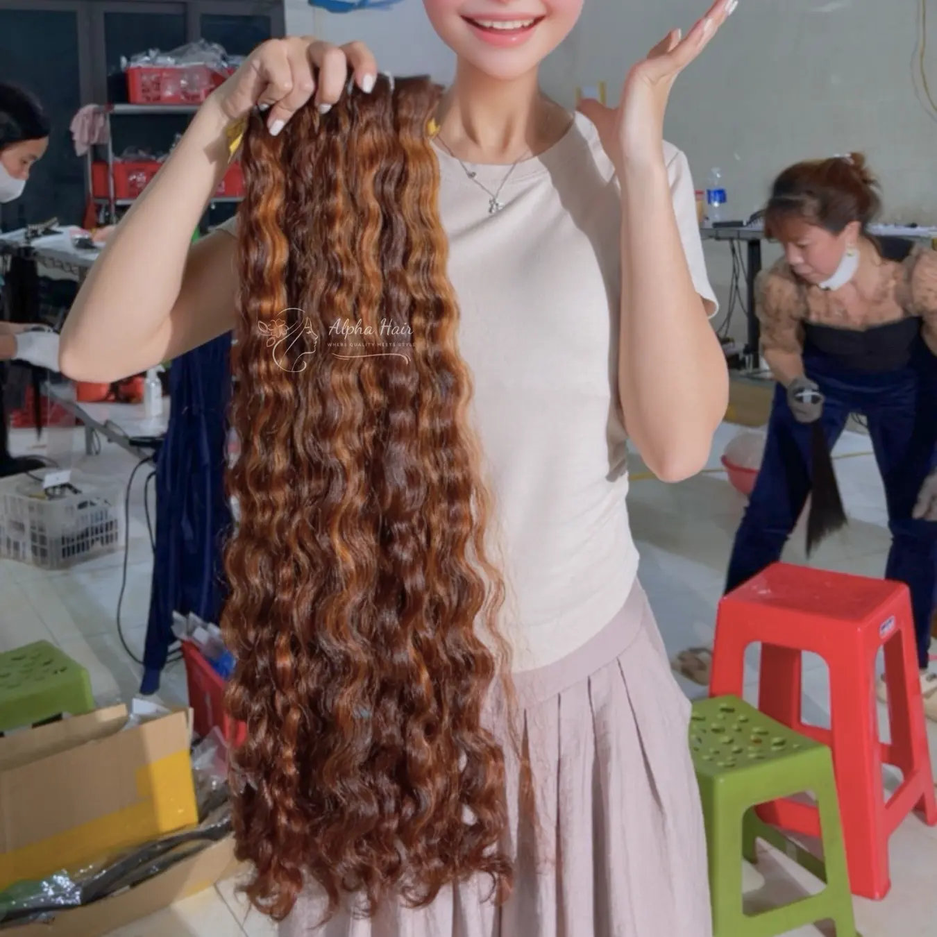 Premium Human Hair Deep Wavy Curly Cheapest Wholesale Price Super Soft Bouncing Hair Extensions Vietnamese Raw Hair