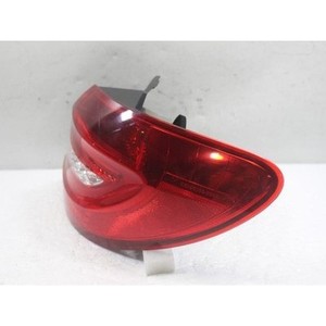 Luz Trasera Derecha Usada Clase B A2468200664 - Product Image 4