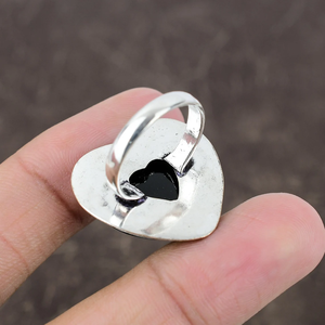 แหวนรูปหัวใจพลอยแบล็คออนิกซ์ เงินแท้ 925 แหวนพลอยทำมือ เครื่องประดับโรแมนติก - Product Image 4