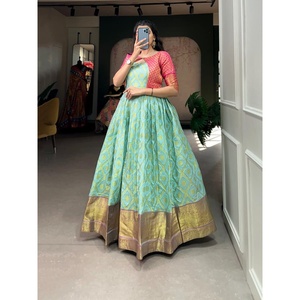 VESTIDO DE TRABAJO DE TEJIDO ZARI DE SEDA FANCY MINT - Product Image 3