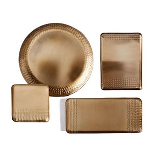 แผ่นรองถาดเสิร์ฟทองเหลืองโลหะทำด้วยมือชั้นหนึ่งออกแบบมาเป็นเอกลักษณ์สำหรับตกแต่งบ้านถาดเสิร์ฟทรงสี่เหลี่ยมอเนกประสงค์ - Product Image 1