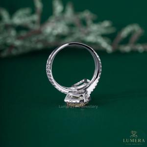 Bague de fiançailles de luxe Toi et Moi en or 9k/10k/14k/18k avec diamant jaune fantaisie de laboratoire taille coussin et double halo, clarté VVS - Product Image 6