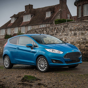 Auto Usado Económico Excelente Relación Calidad-Precio Ford Fiesta Usado y de Larga Duración - Product Image 1