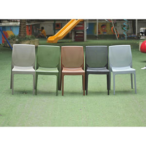 Chaise de bureau en plastique empilable, confortable, de couleur gris cendre moderne, avec dossier en maille carrée, pour un employé de bureau - Product Image 3