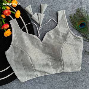 Colección de Blusas Premiadas de Tela Importada de Alta Calidad con Detalles Sólidos, Acolchados y Cierre de Gancho-Dori, a Precio de Mayoreo, Moda Femenina - Product Image 2