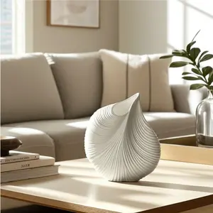 Jarrón Decorativo de Hierro Moderno, Estilo Costero, Color Dorado, para Proyectos de Interiores de Hoteles, Decoración de Mesa, Ecológico, Zahid Exports - Product Image 1