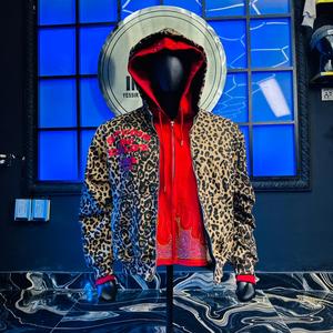 เสื้อฮู้ดดี้และเสื้อสเวตเชิ้ตทรงโอเวอร์ไซส์ผ้าฝ้ายเฟรนช์เทอร์รี่ 100% สไตล์สตรีทแวร์ พิมพ์ลายเสือดาวแบบสองลาย - Product Image 4