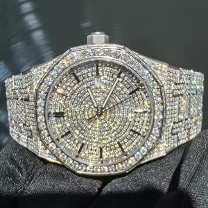 Reloj de Lujo para Hombre con Diamantes de Cuarzo Moissanite y Diseño Iced Out, Estilo Hip Hop - Product Image 1