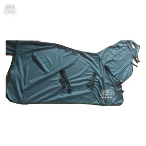Manta de invierno premium para caballo, superventas, 600D ripstop, con correas cruzadas para las patas, capucha para el cuello, juego completo - Product Image 1