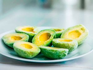 PULPA Y TROZOS DE AGUACATE CONGELADOS DE ALTA CALIDAD – FRUTA TROPICAL FRESCA – VENTA AL POR MAYOR OEM - Product Image 2
