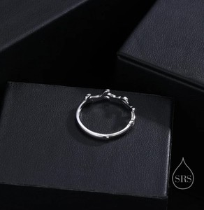 Anillo Minimalista de Rama de Olivo en Plata de Ley, Anillo Ajustable con Hoja de Olivo, Anillo Botánico - Product Image 4